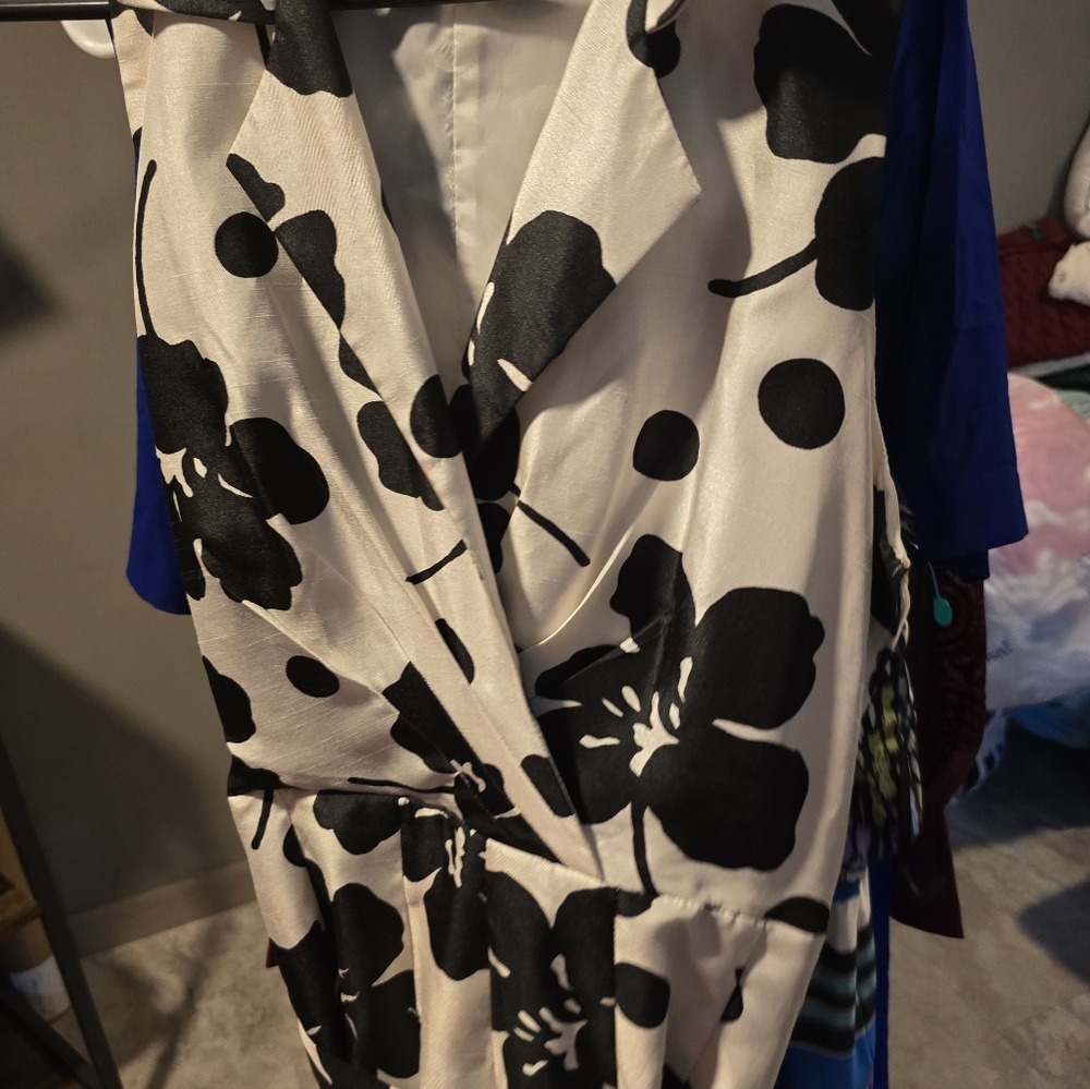 Women’s Mystery Dresses